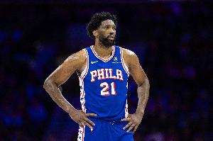 杰倫-布朗談防恩比德：近兩年我一直防對方最佳 現(xiàn)在也沒什么不同