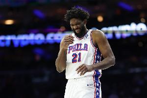 加內(nèi)特談恩比德首秀：夏天你都干啥了 休賽期那么長本應(yīng)準備好