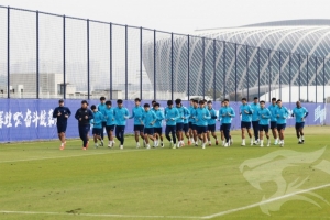 武漢三鎮(zhèn)訓(xùn)練掠影：做好自己，拼搏與共