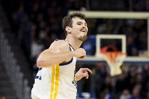 徐靜雨：波斯特是勇士中鋒答案&今年必成爭冠隊(duì) 快船老人味有點(diǎn)重