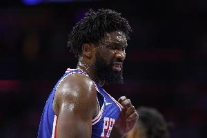 恩比德承認(rèn)比賽后期感到疲憊：正因如此 他們應(yīng)該增加我的時間