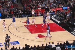 武器大師！武切維奇弧頂啟動 過掉恩比德單臂隔扣霸氣側(cè)漏