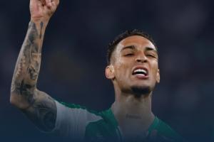 他配得上！安東尼2200萬(wàn)轉(zhuǎn)會(huì)費(fèi)貝蒂斯隊(duì)史第三，新賽季10場(chǎng)6球2助