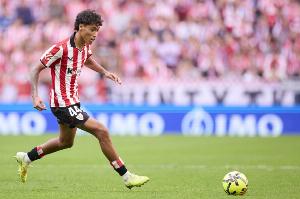 18歲新星閃耀畢巴！西班牙中場(chǎng)塞爾頓一周內(nèi)完成歐冠和西甲首秀