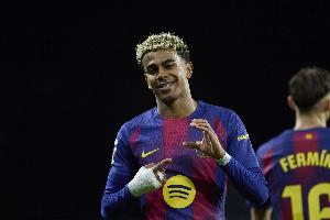 ??記者發(fā)文批評(píng)巴薩：一直為所欲為，現(xiàn)在亞馬爾又秒退國(guó)家隊(duì)