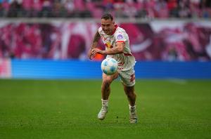 勞姆：我努力成為國(guó)家隊(duì)的粘合劑，并展現(xiàn)激情和身體對(duì)抗能力