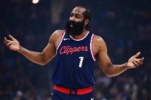 登哥點(diǎn)背啊??從14-15賽季至今 哈登各賽季都有重要隊友受傷！