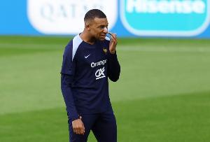 姆巴佩達成400球里程碑，繼亨利、本澤馬之后法國球員第三人