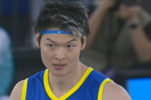 全運(yùn)會(huì)男子三籃半決賽：福建14-22不敵上海 王哲林空砍10分4板