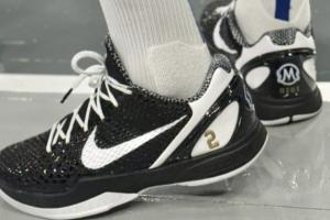 影響力！庫里與安德瑪解約后 最先選擇穿著的就是紀念GIGI的鞋款