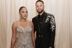 夸梅：庫里100%信任庫嫂都沒有婚前協(xié)議 后者應(yīng)該小心那些競爭者