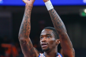 成色如何？廣東男籃新賽季4外援：麥考爾&奎因&薩林杰&薩姆納