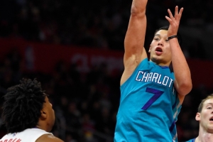 林書豪：在黃蜂打得好時(shí)喬丹會(huì)稱贊我 他是我的偶像 這回憶很特別