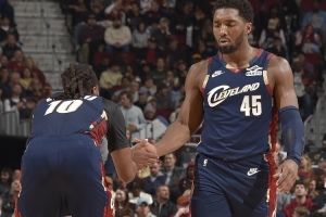 米切爾談加蘭復(fù)出：我終于不用一直持球推進(jìn)了 他高效且有侵略性