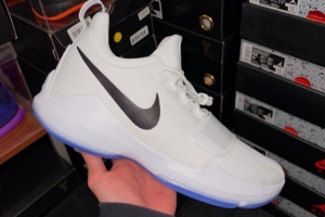 這個(gè)配色如何？球鞋博主曬明年將復(fù)刻歸來的喬治PG 1！