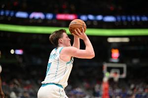 冉冉升起！4號(hào)秀克尼佩爾本月至今場均21.1分6.6籃板3.4助攻