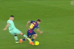 踢倒費(fèi)爾明被罰下！桑塞特在VAR審查時(shí)向裁判稱自己是正常鏟球