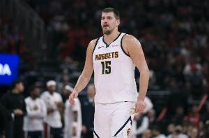 戈登傷缺！媒體人：約基奇44分都贏不了球 后面得把他逼成什么樣