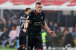 約10萬(wàn)歐財(cái)產(chǎn)被盜！38歲瓦爾迪的別墅遭遇入室盜竊，系團(tuán)伙作案