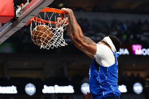 接近復(fù)出！濃眉計(jì)劃周四參加訓(xùn)練 爭(zhēng)取周六vs湖人/周日vs快船復(fù)出