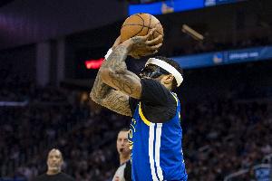 庫里：我和小佩頓有非常好的化學(xué)反應(yīng) 我們之間的擋拆和配合默契