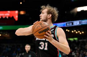 狀態(tài)火熱！蘭代爾強攻打成2+1 拿到26分追平生涯最高