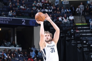 拼盡全力！蘭代爾18中10砍26分10板 得分平生涯最高