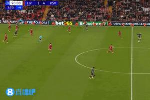 滿分運(yùn)鏡！利物浦慘敗后鏡頭盯著斯洛特拍攝，隨后給球迷和范戴克