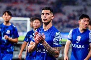 足球報：申花把握機會能力糟糕，外援表現(xiàn)好似整個賽季縮影