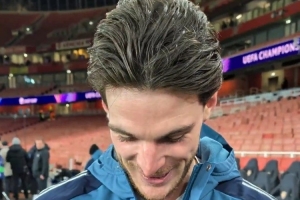 賴斯領(lǐng)取全場最佳獎(jiǎng)杯：主場擊敗拜仁+再次當(dāng)選最佳，我太開心了