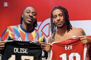 水晶宮雙子星！埃澤、奧利塞賽后交換球衣 兩人均成球隊(duì)中流砥柱