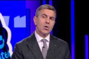 科斯塔庫塔：巴雷拉站位有問題，隊(duì)友也沒有提醒他防吉梅內(nèi)斯