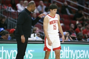 馬?。褐x潑德用庫(kù)里的方式打敗庫(kù)里 小謝有今天一定要感謝烏度卡