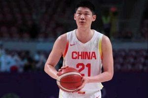 盡力了！胡金秋替補(bǔ)出戰(zhàn) 全場4投4中得到10分3籃板