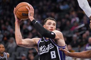 無(wú)力回天！拉文23中12空砍全場(chǎng)最高34分外加6助 三分9中4