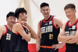 深圳男籃官拍日！全員喜劇人上線