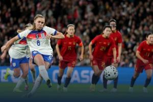 滄海桑田！10年前王霜雙響中國女足2-1英格蘭，如今0-8慘敗