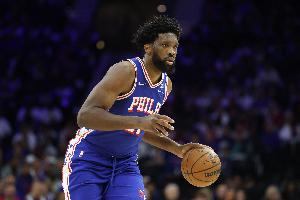 恩比德談復(fù)出：我絕非不愿意出戰(zhàn) 只要能上場打球愿付出任何代價(jià)