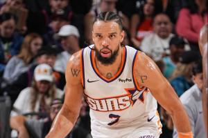 ??我得贏得老詹的尊重！狄龍半場(chǎng)16中11轟出23分！