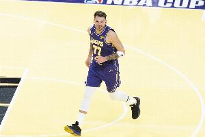 Buha：盧卡在轉(zhuǎn)換防守及投籃不中或沒響哨后的回防 一直有點(diǎn)問題