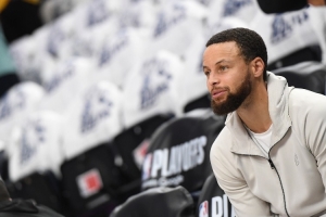 惺惺相惜！庫(kù)里：奧尼爾說(shuō)我是他的歷史前5 那對(duì)我意義重大