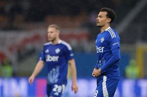 熱刺舊將：阿里的身體已退化，他現(xiàn)在得去參加試訓(xùn)以爭取踢球機(jī)會