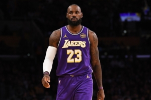 路威：所有偉大球員都會被人挑釁 喬丹科比庫里當然也包括詹姆斯