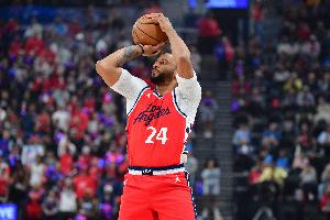 路威：快船的問題并非不可解決 他們得再找一個鮑威爾這種得分手