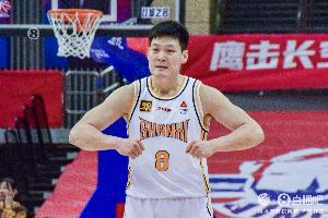 百步穿楊！張寧半場13分鐘7投5中拿到16分2斷 三分4中3