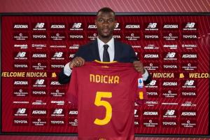 意媒：恩迪卡和艾納維將在羅馬留隊到12月15日，有望出場對陣科莫