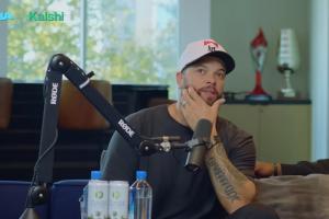 德?。簴|契奇摔倒了詹姆斯不扶他 他們倆關(guān)系不好