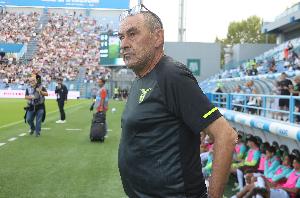 薩里：建議把視頻回放設(shè)施移到教練席對面的另一側(cè)，避免雙方爭執(zhí)