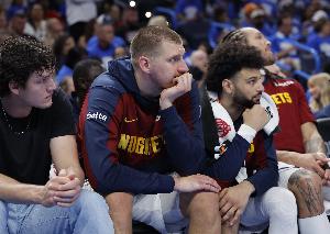 砍50+且TS%超九成！最近三位為約基奇、戈登、穆雷 庫里三次做到