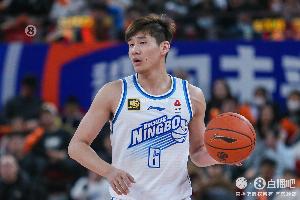 還能殺傷！王俊杰8中3拿到11分3板 罰球6中5